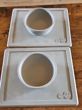 ezpz Gray Silicone Cat Feeding Bowl & Mat Set